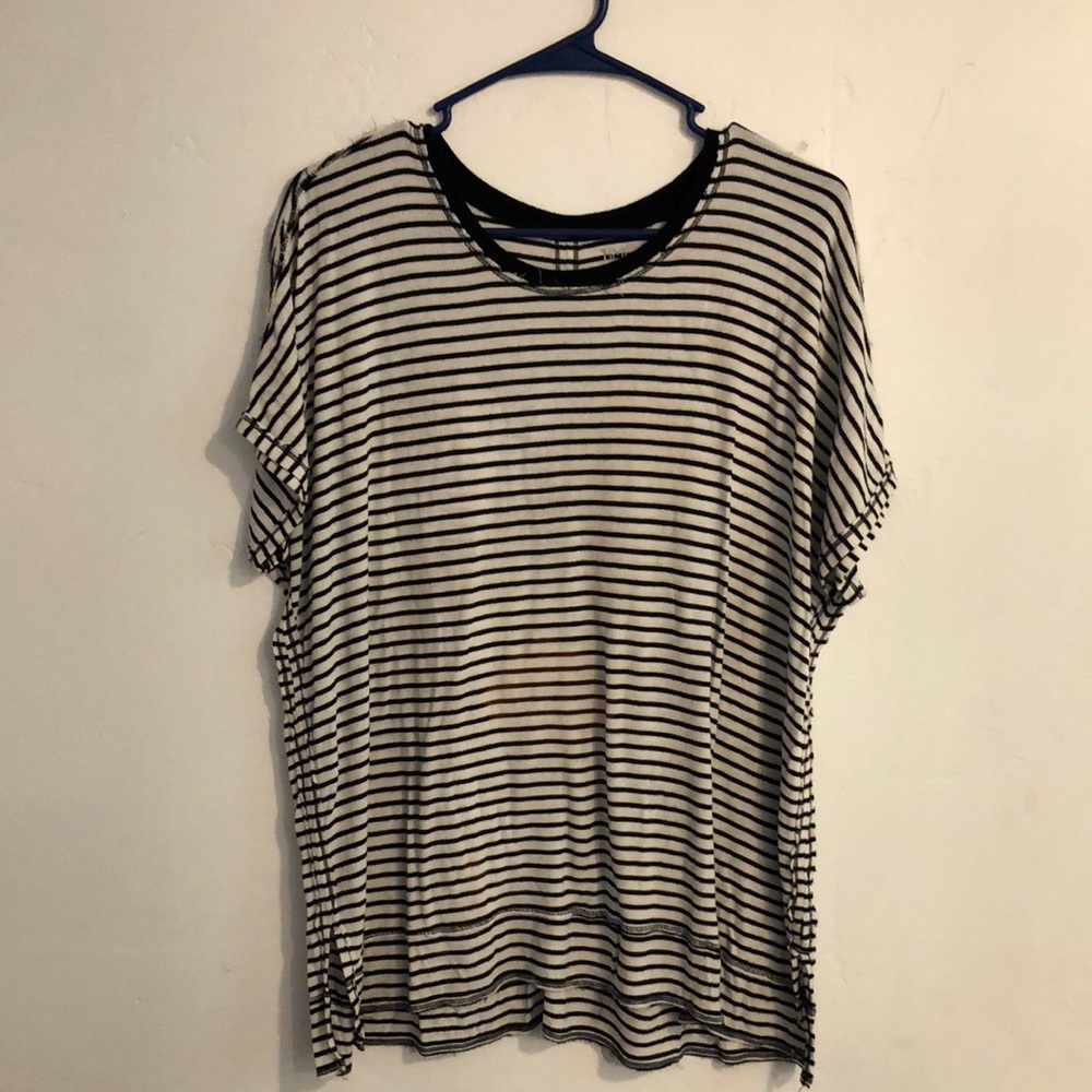 Tee shirt